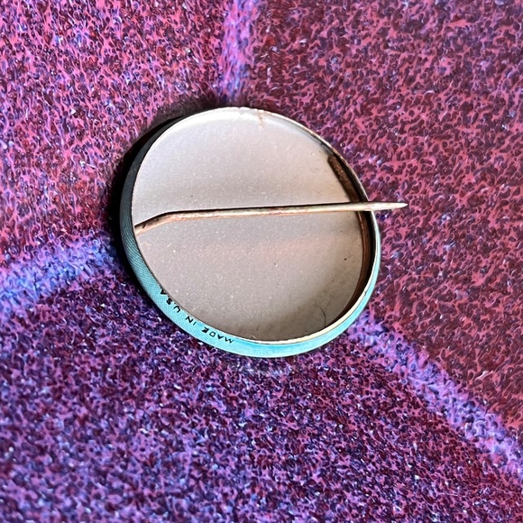 Vintage 50s Snap Rice Krispies Cereal Prize Pin / Badge / Button - Picture 2 of 3